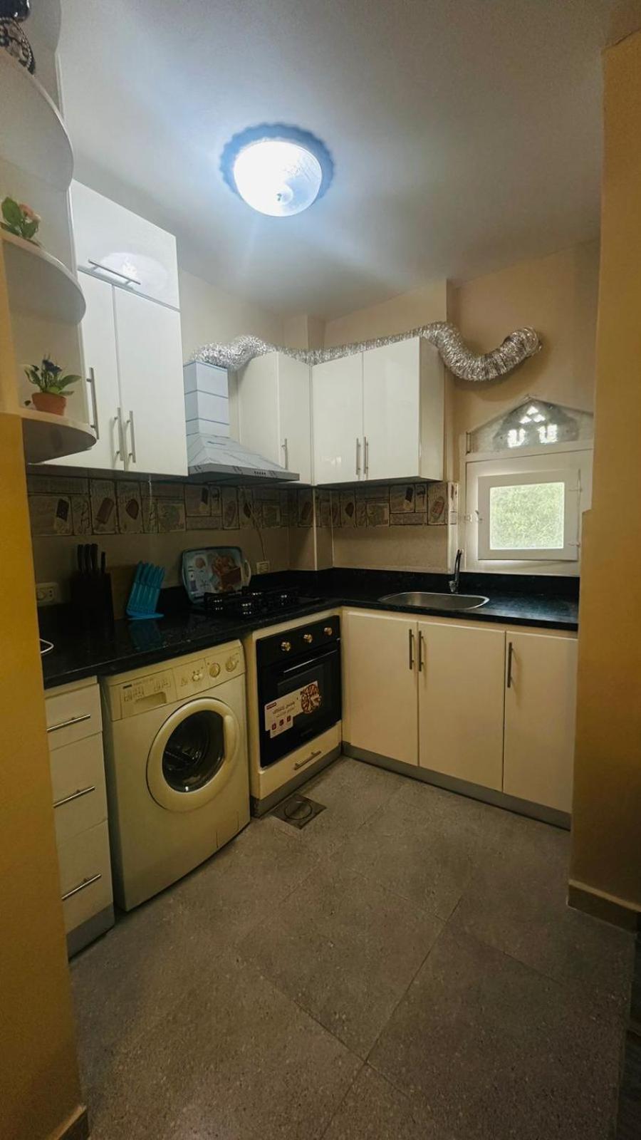 Apartment Happiness Flat 4 *