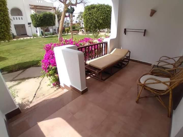 Sharm *