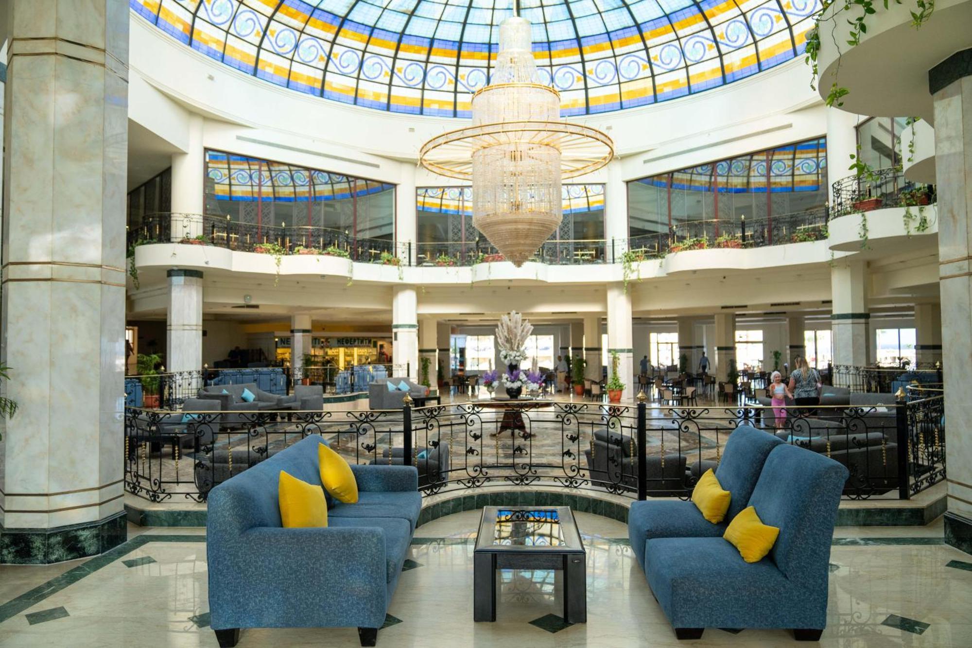 Grand Oasis Resort