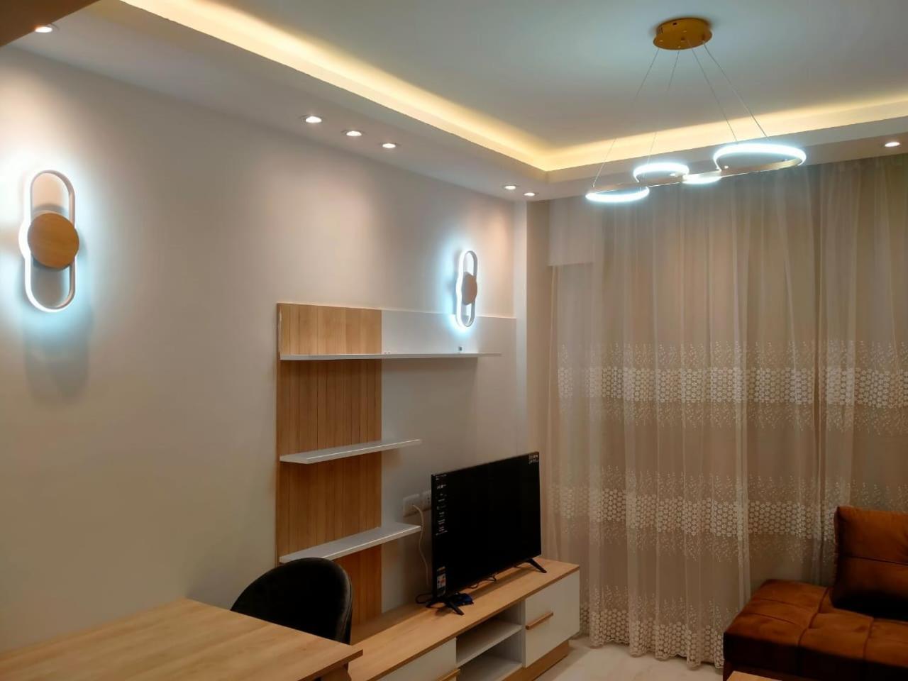 Rivira Apartment *