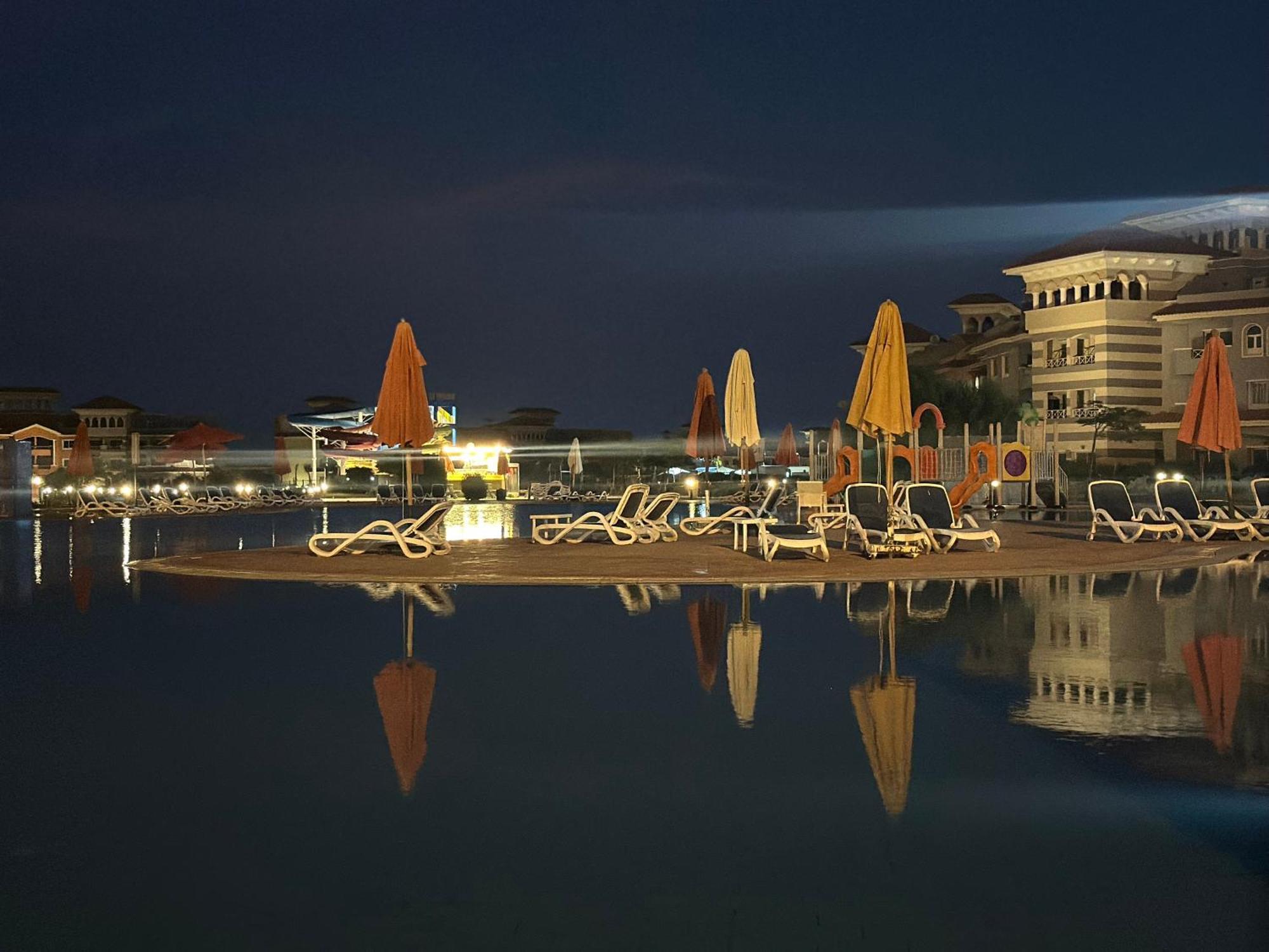 Porto Resort