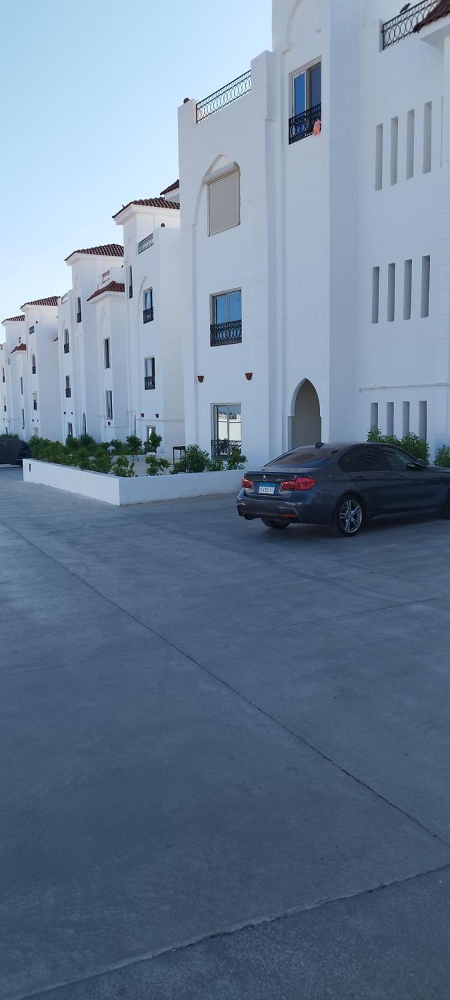 2 Bedrooms Downtown Sheikh *
