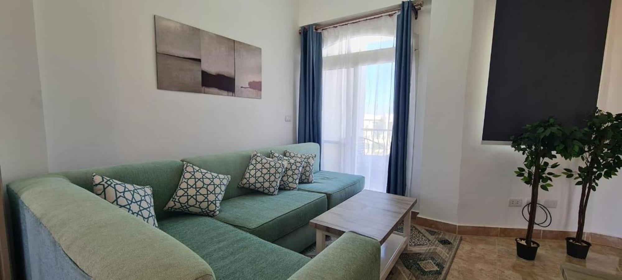 Beautiful In Egyptian Experience Apartment