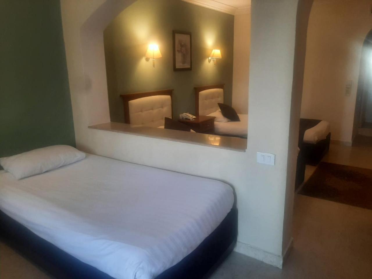 Tivoli Hotel 4*