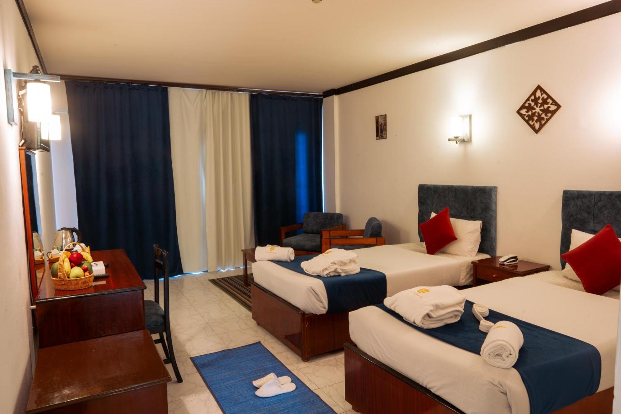 Hotel El Khan