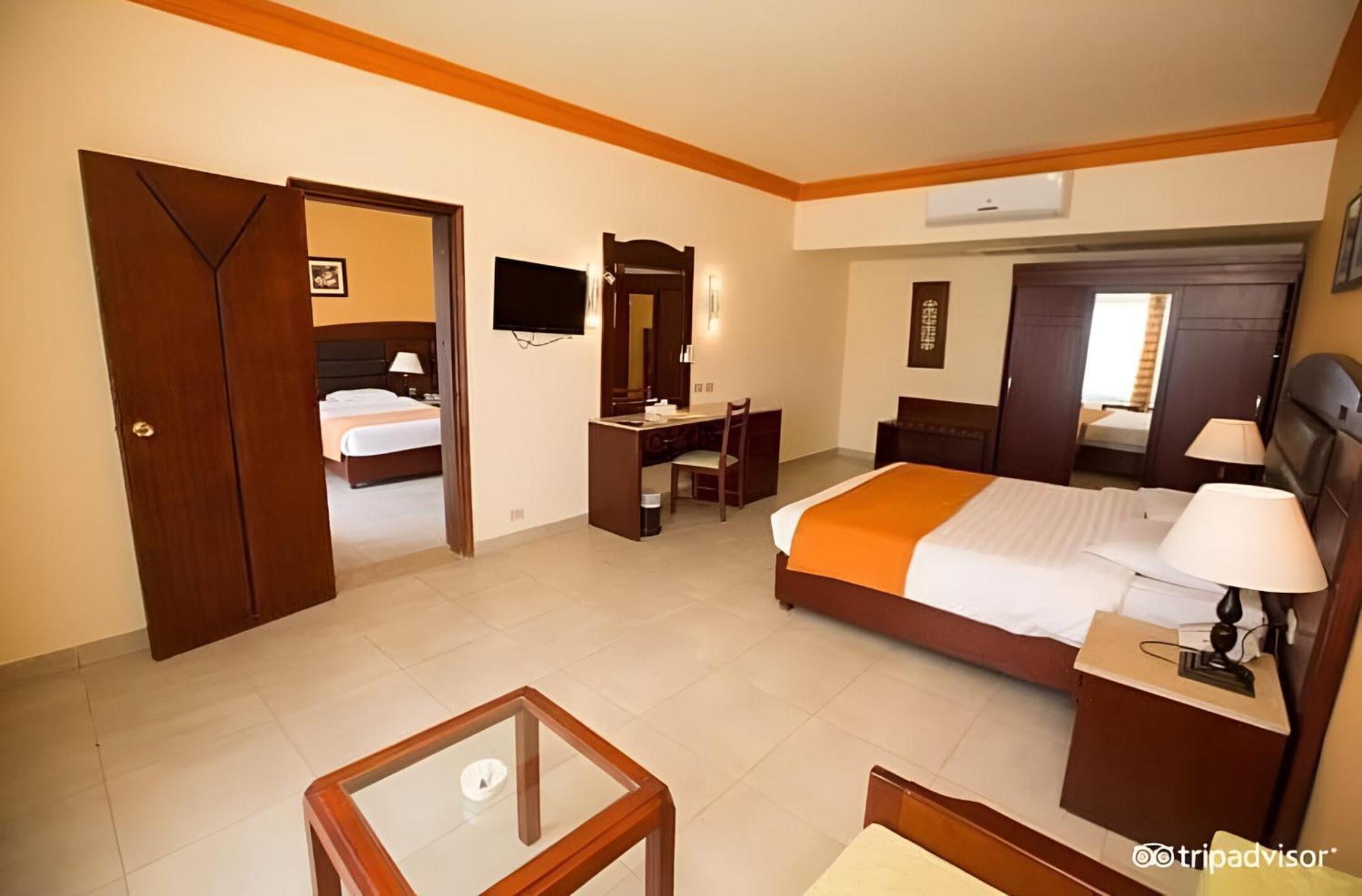 Resort Sharm Holiday Resort 4*