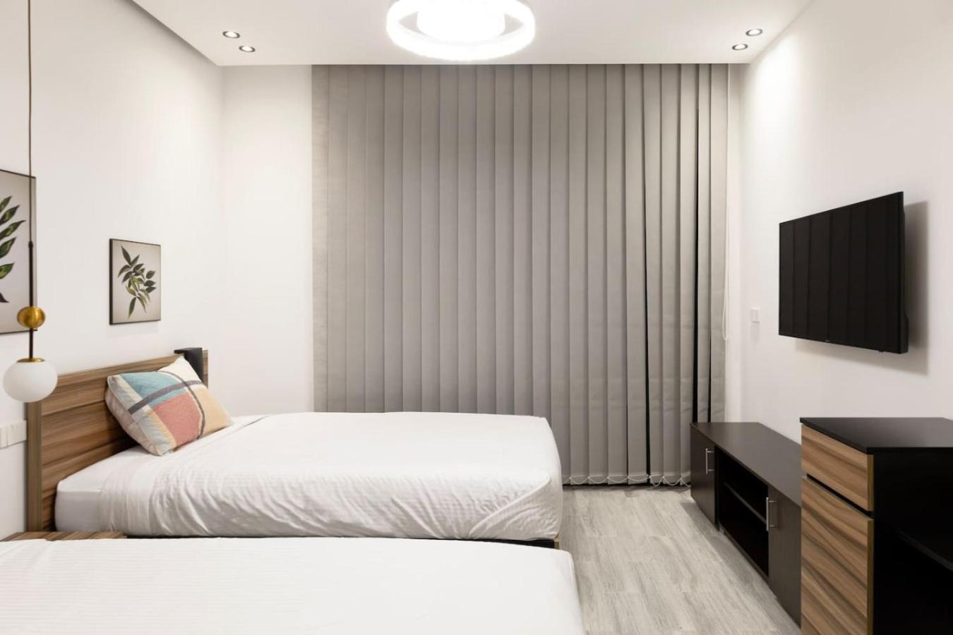 Luxury At Royal Sunny *