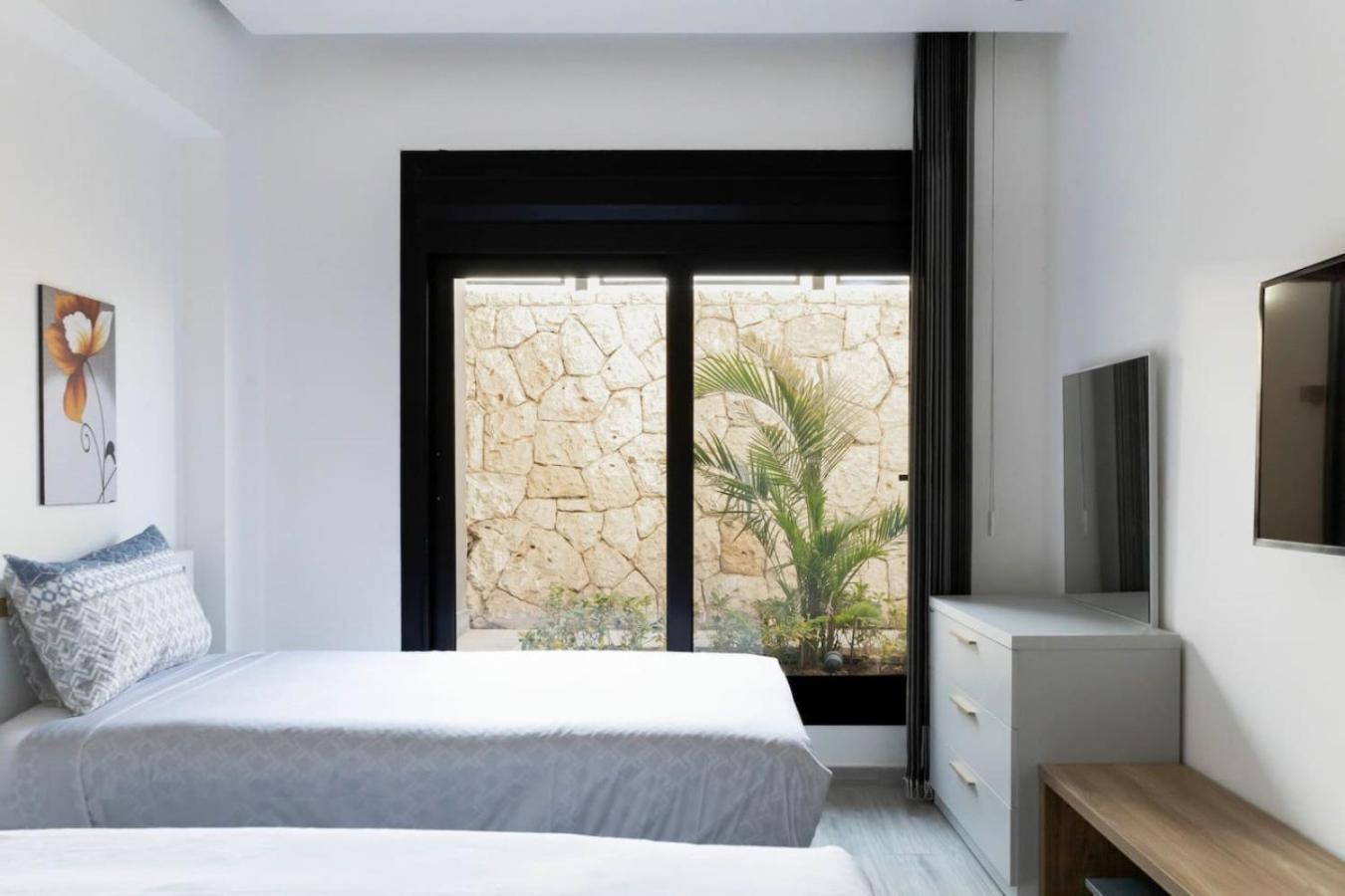 Luxury At Royal Sunny *