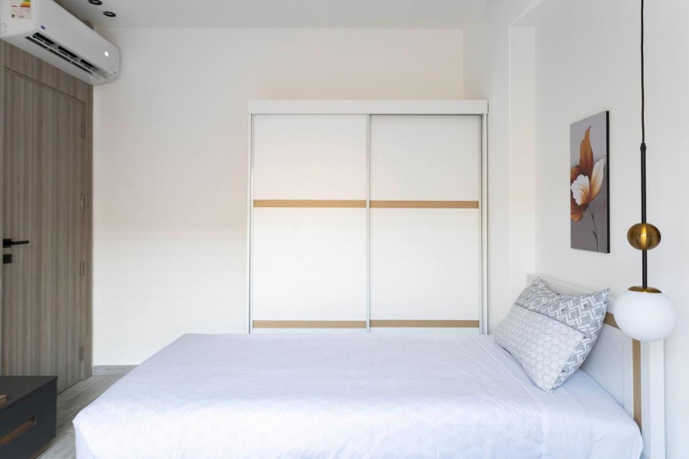 Luxury Getaway At Royal Sunny *