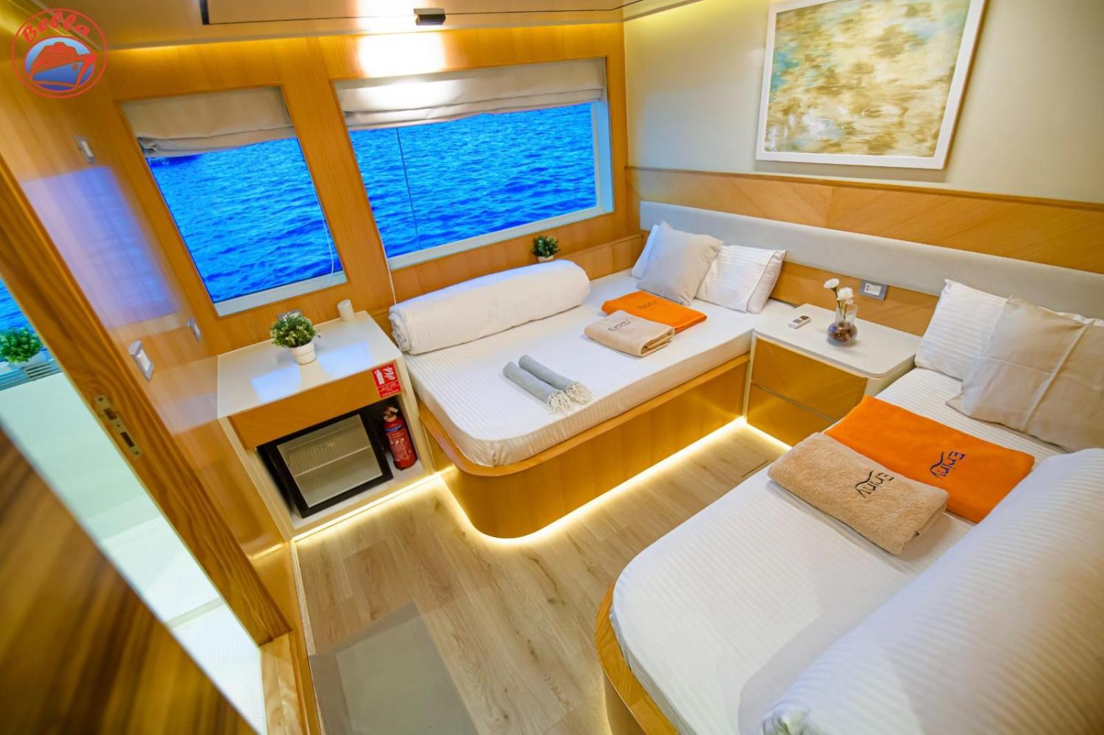 Botel Bella Liveaboard