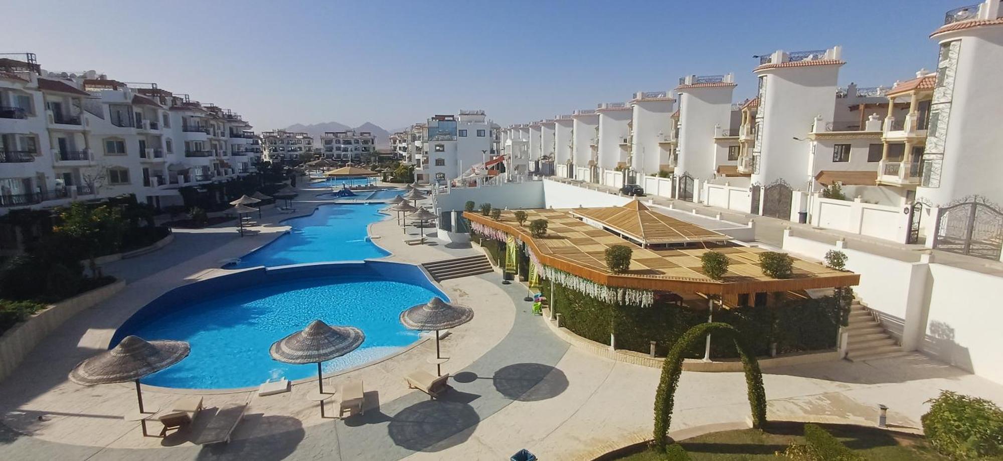 Hills Sea View Apartment