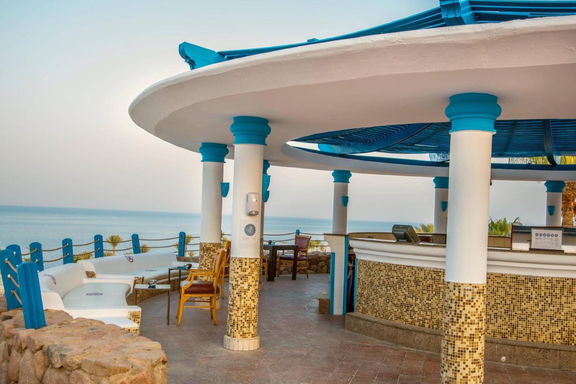 Renaissance Sheikh Golden View Beach 5*