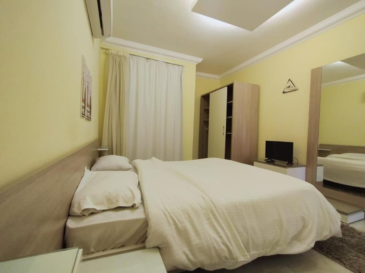 Apartment Delta 103-82