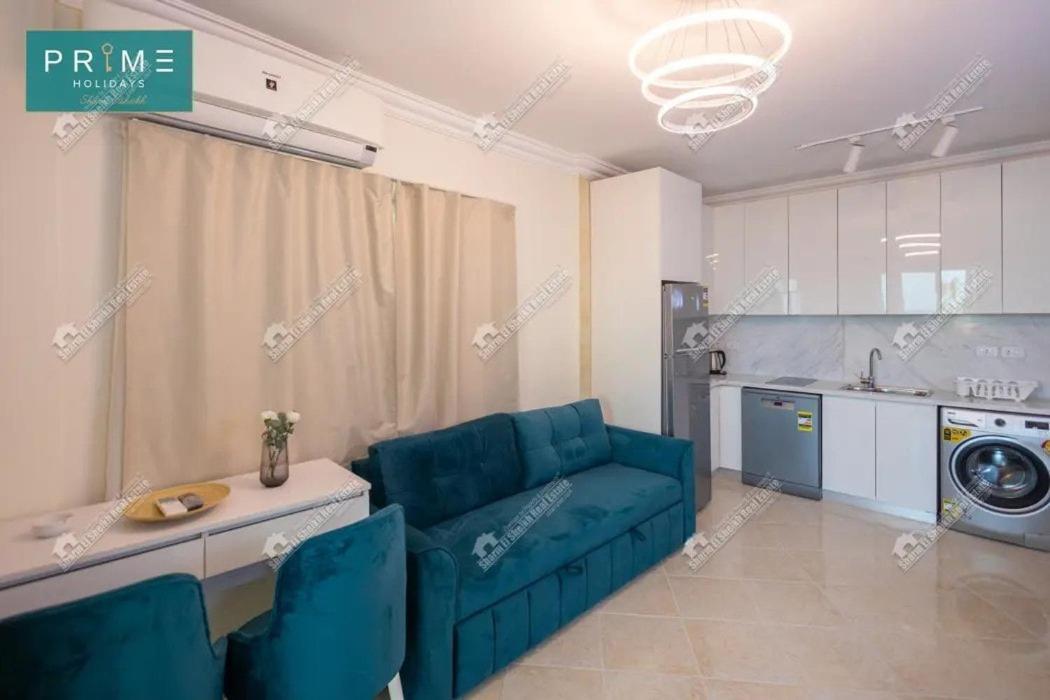 Ss-2255 Seaview Sharks Bay Oasis