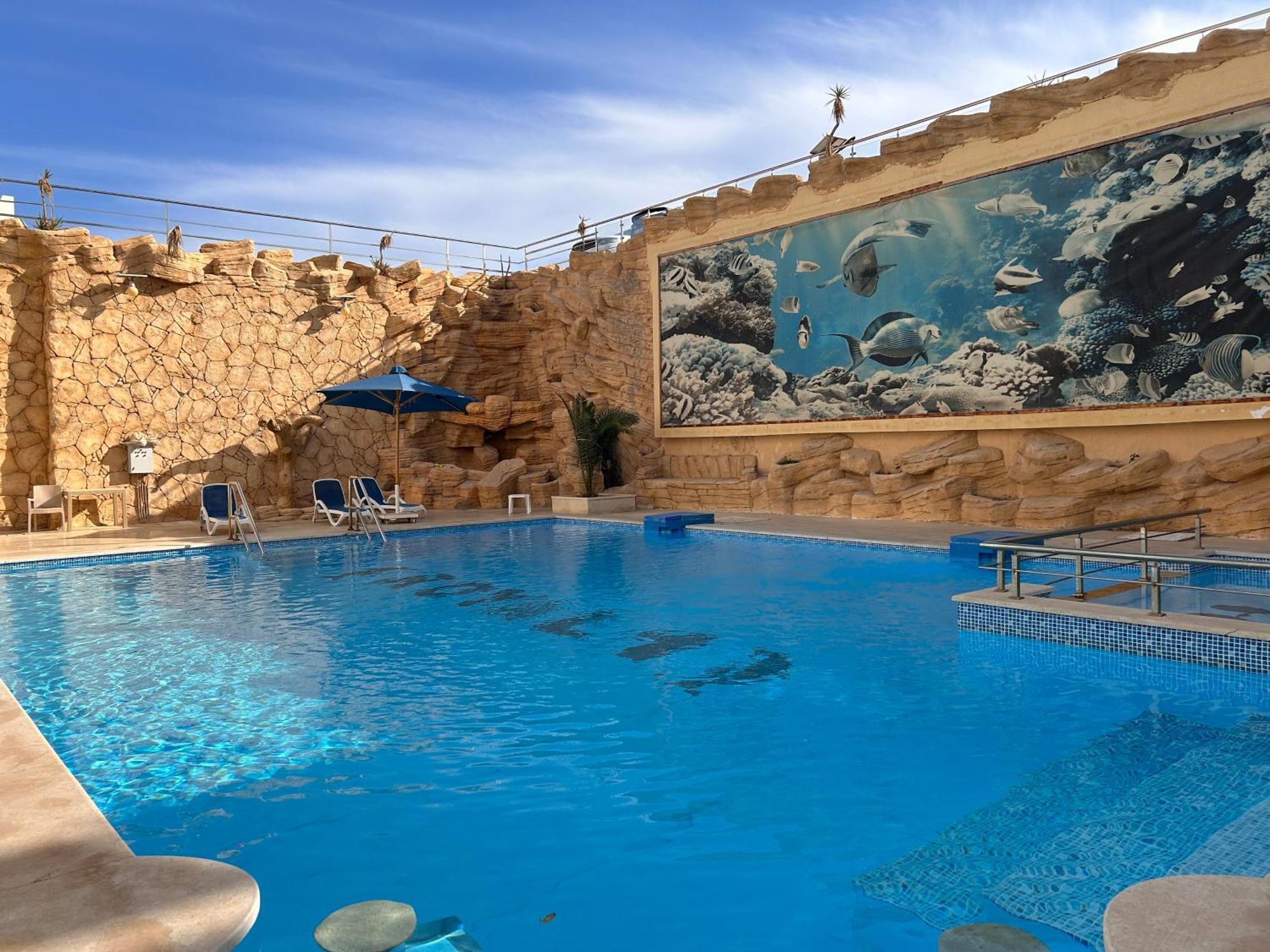 Beautiful 3-bedroom On The Ground Floor With Personal Backyard Area And Terrace With Direct Pool Access And Pool View * Sharm el-Sheikh