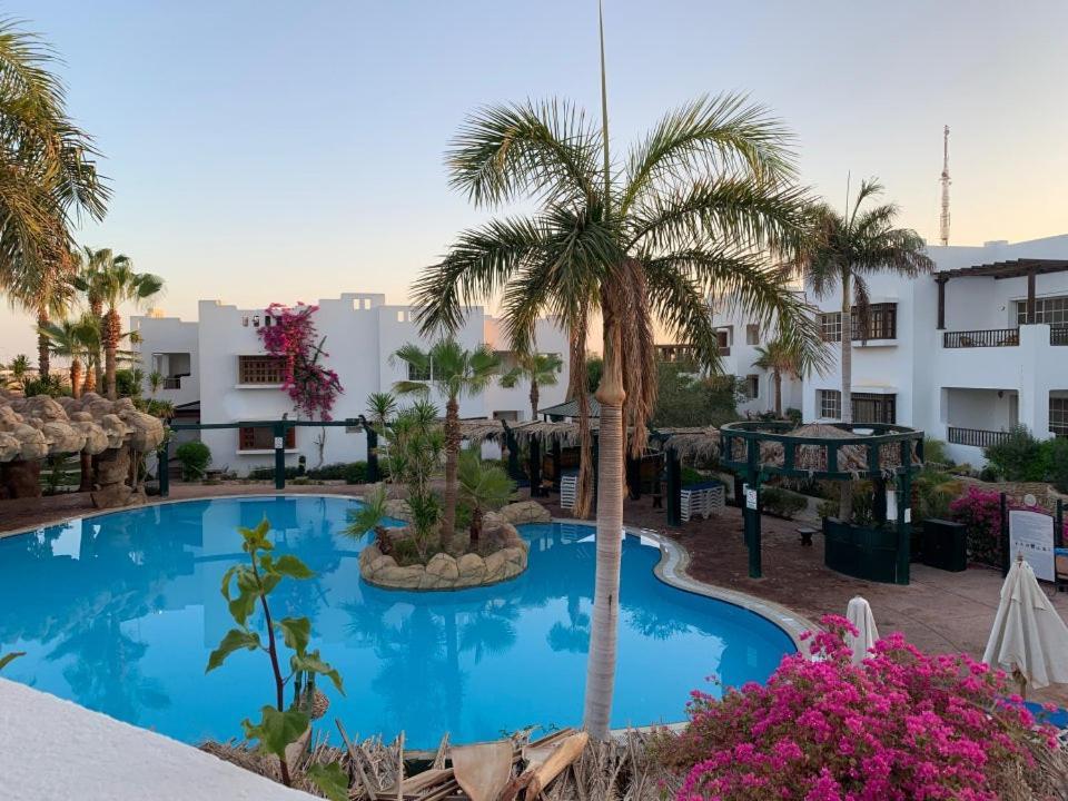 Delta 106-40 Sharm el-Sheikh