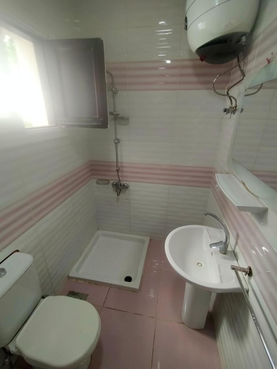 Delta 106-40 Apartment