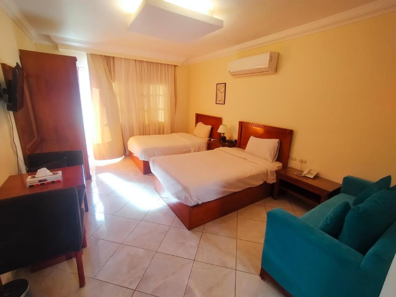 Apartment Delta 111-83