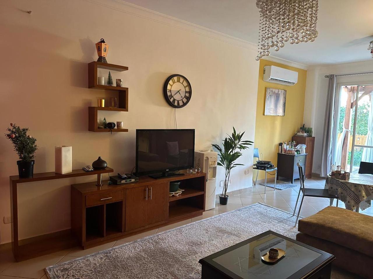 Apartment At Sunterra Village, Sheikh *