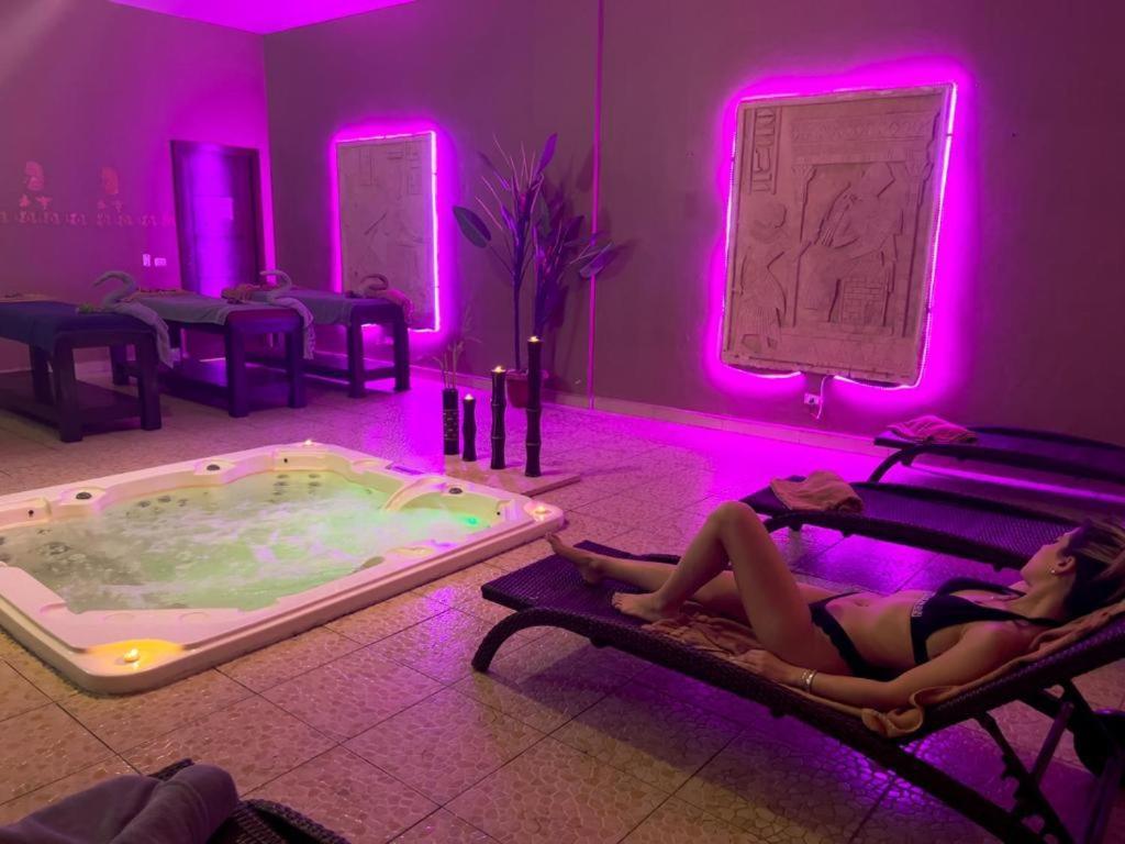 Romance Regency Club (adults Only)