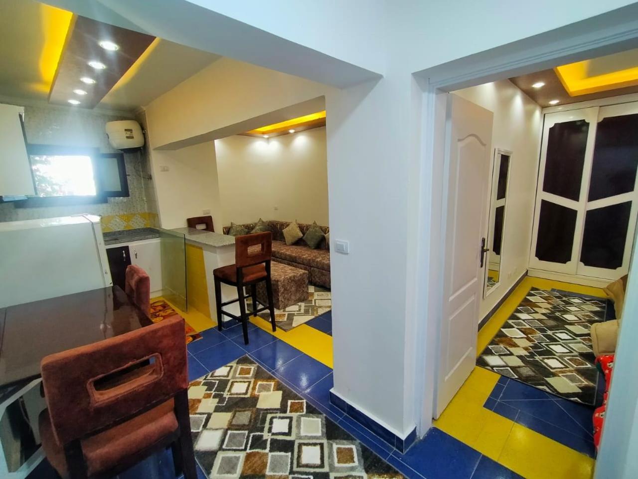 Apartment Delta 204-12 *