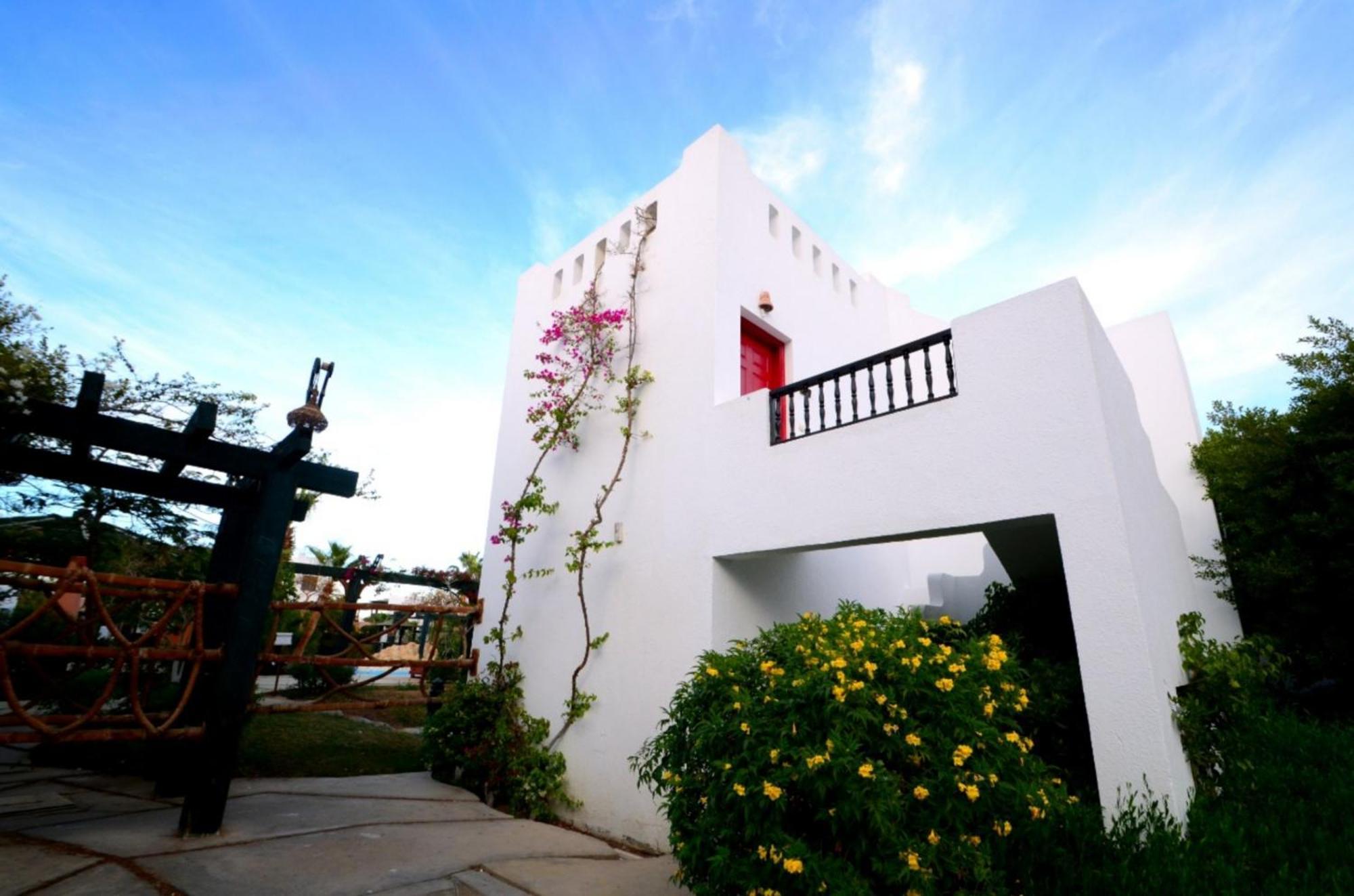 Delta - Swimming Pools Access Apartment