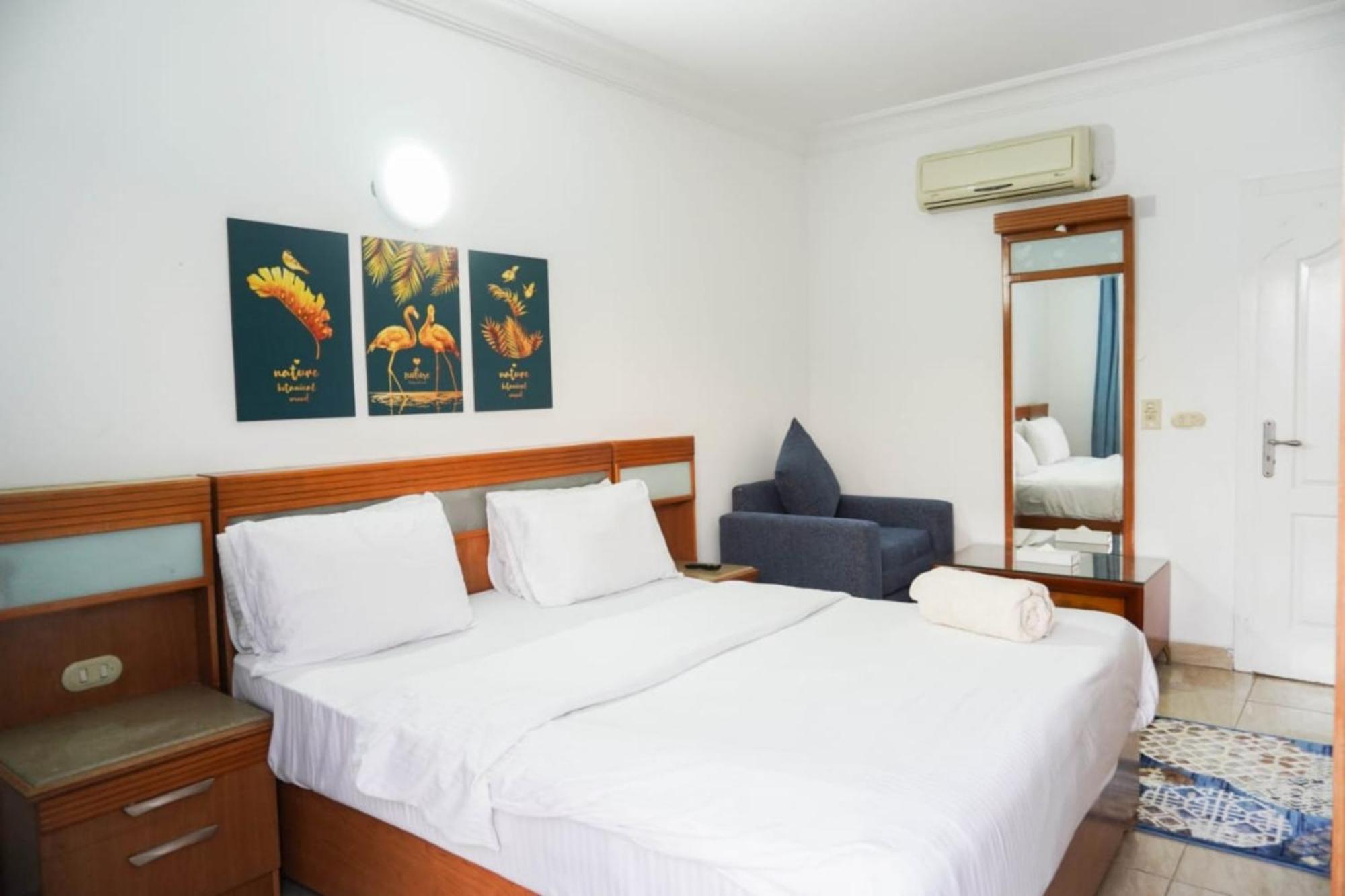 Delta - Swimming Pools Access Apartment *