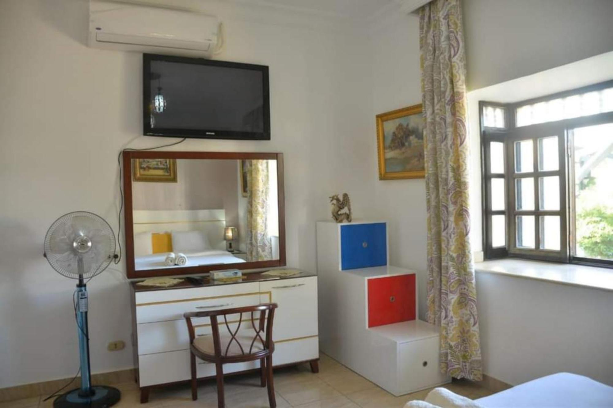 Apartment Delta - Swimming Pools Access *