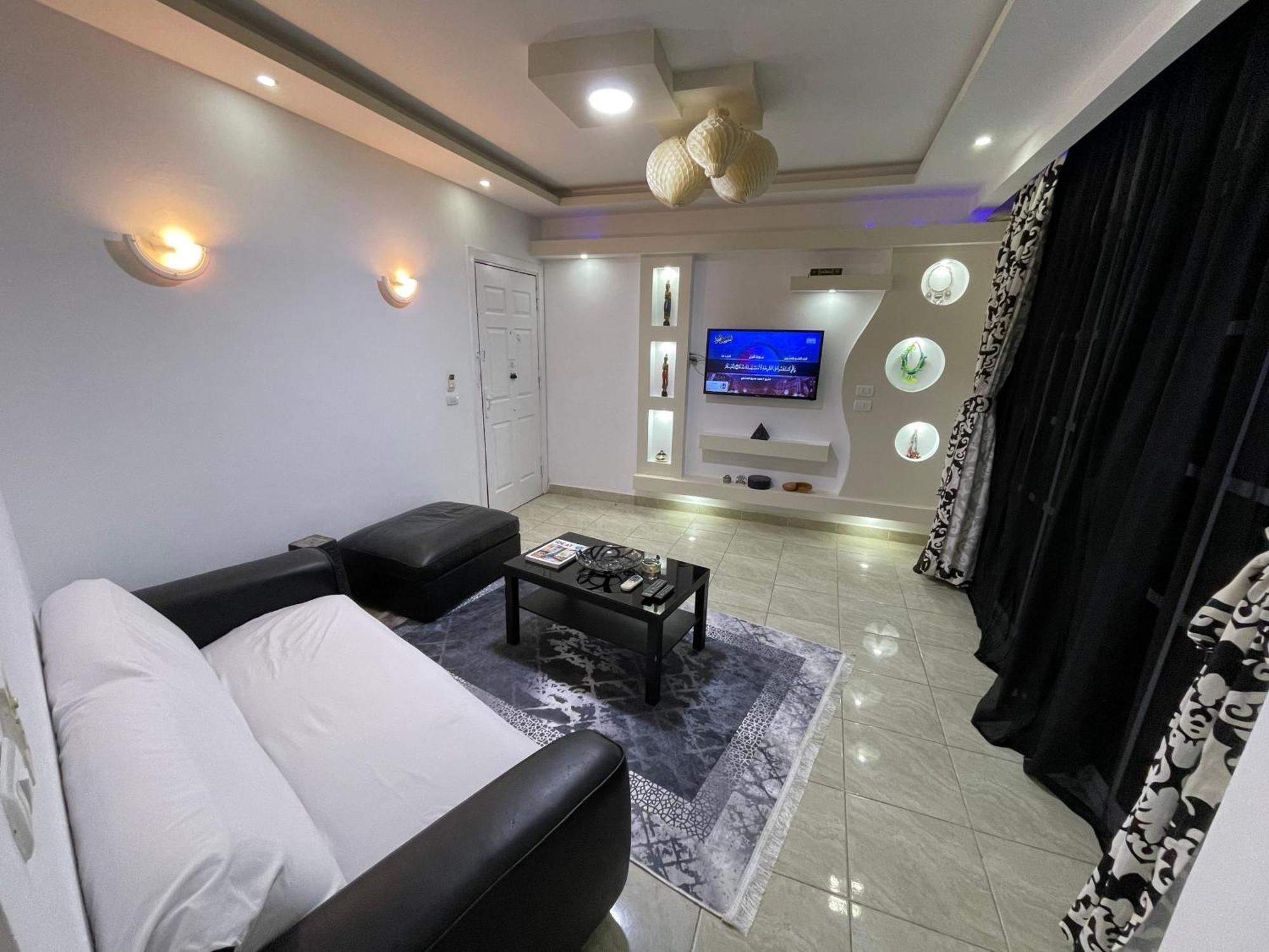 Apartment Delta - Swimming Pools Access