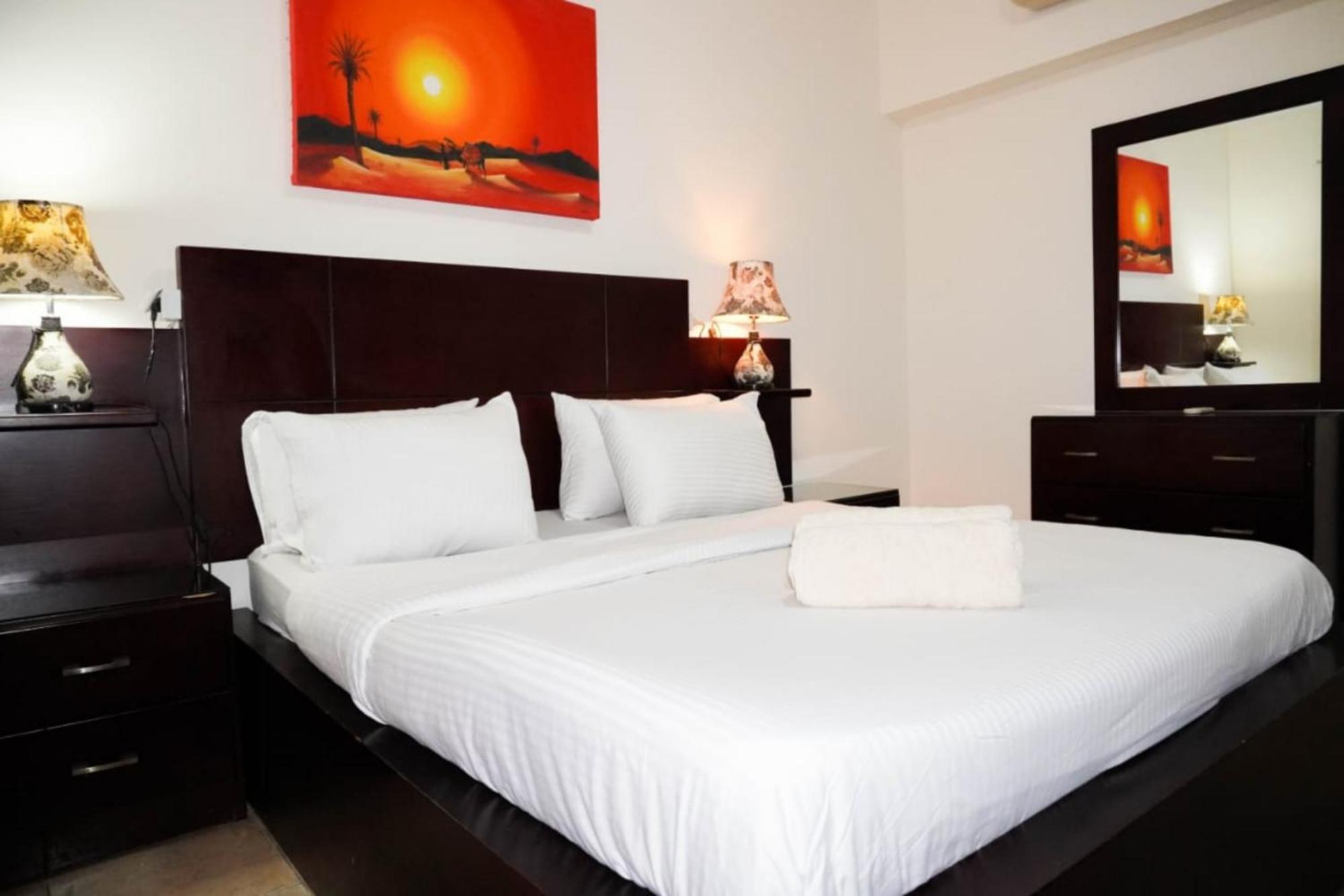 Delta - Swimming Pools Access Apartment *