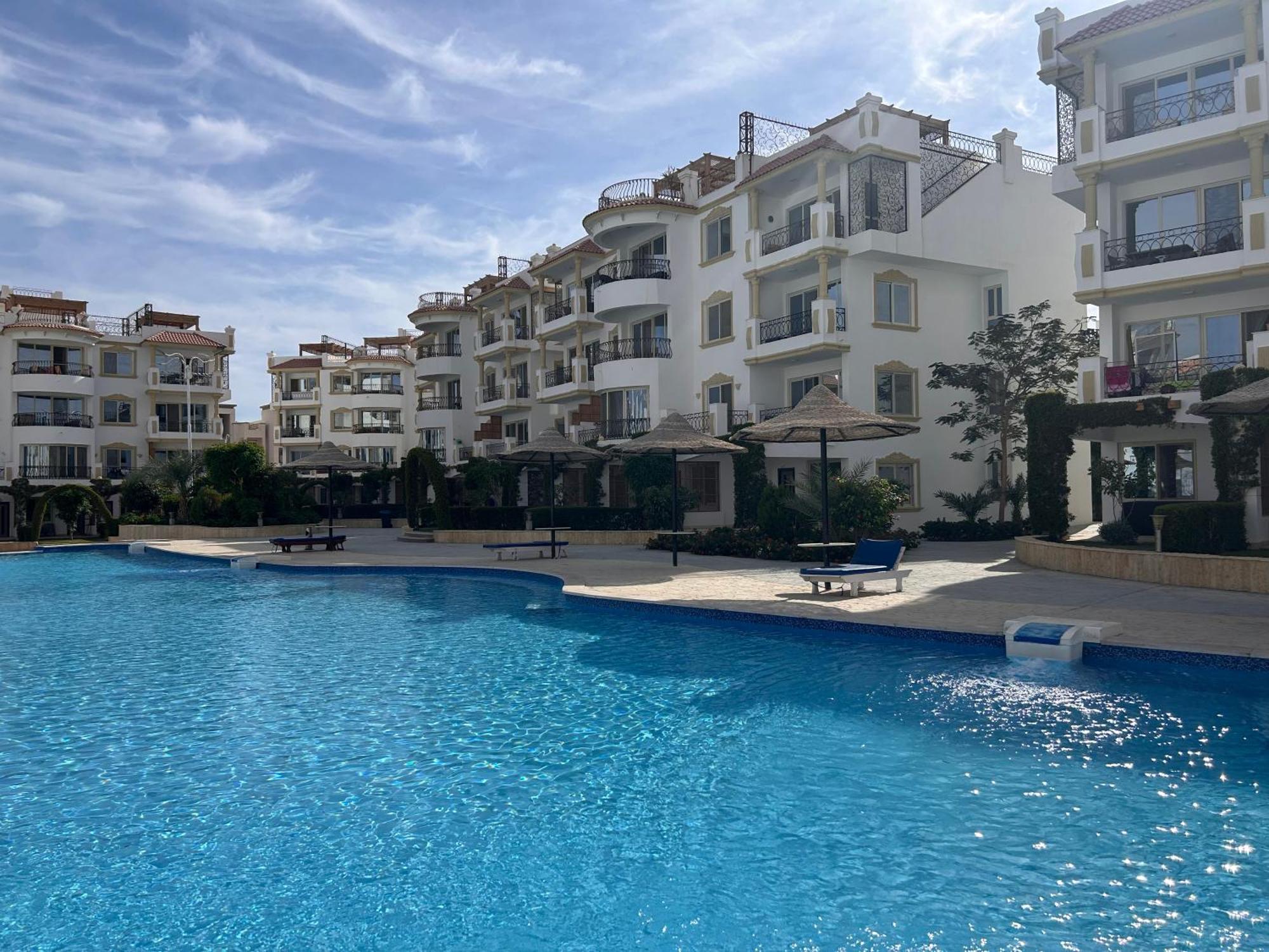 Cosy On The First Floor With Lovely Terrace And Personal Garden Area, Pool View And Free Access In Hills Sharm El-Sheikh