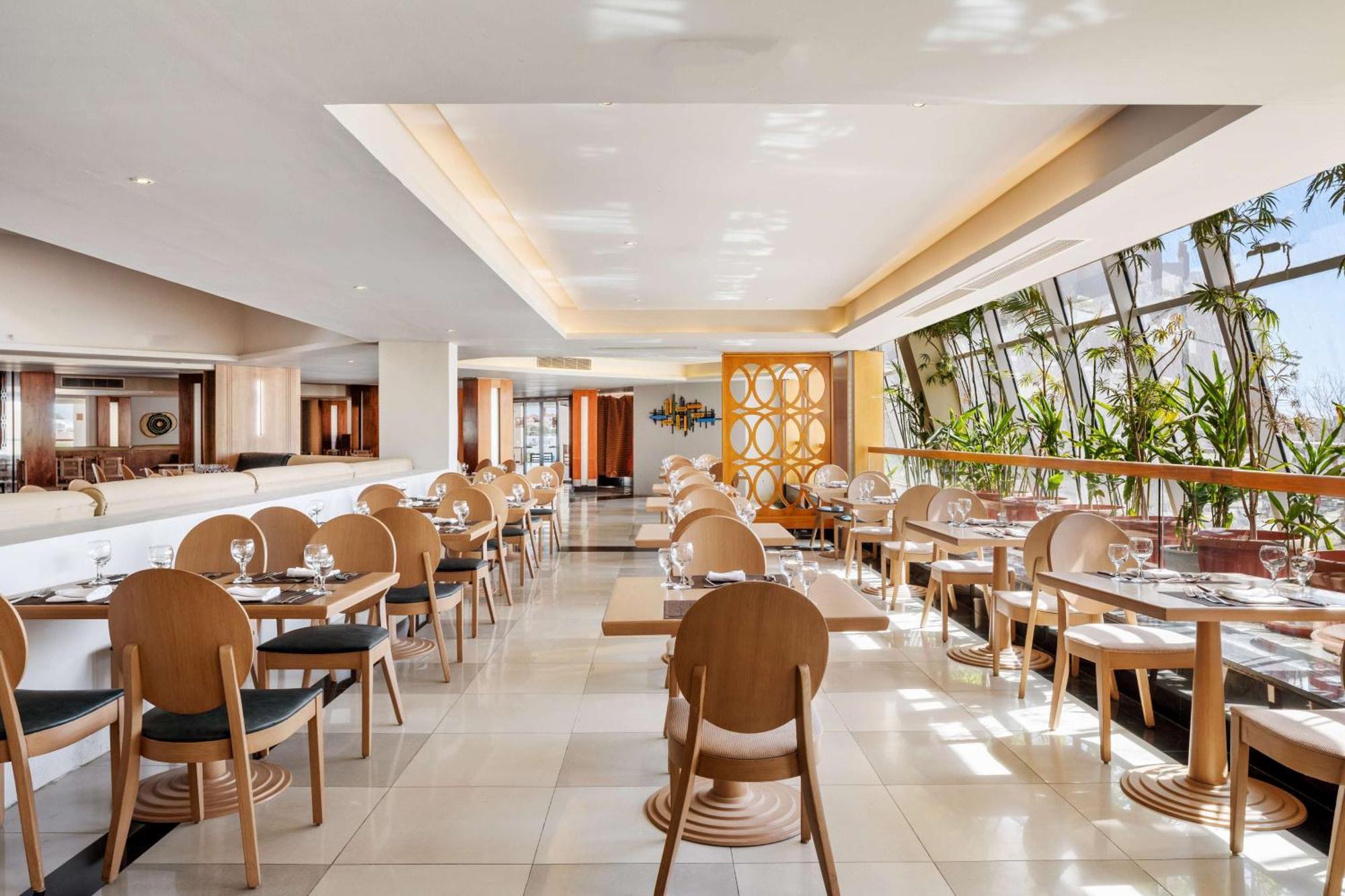 Resort Doubletree By Hilton Sharks Bay