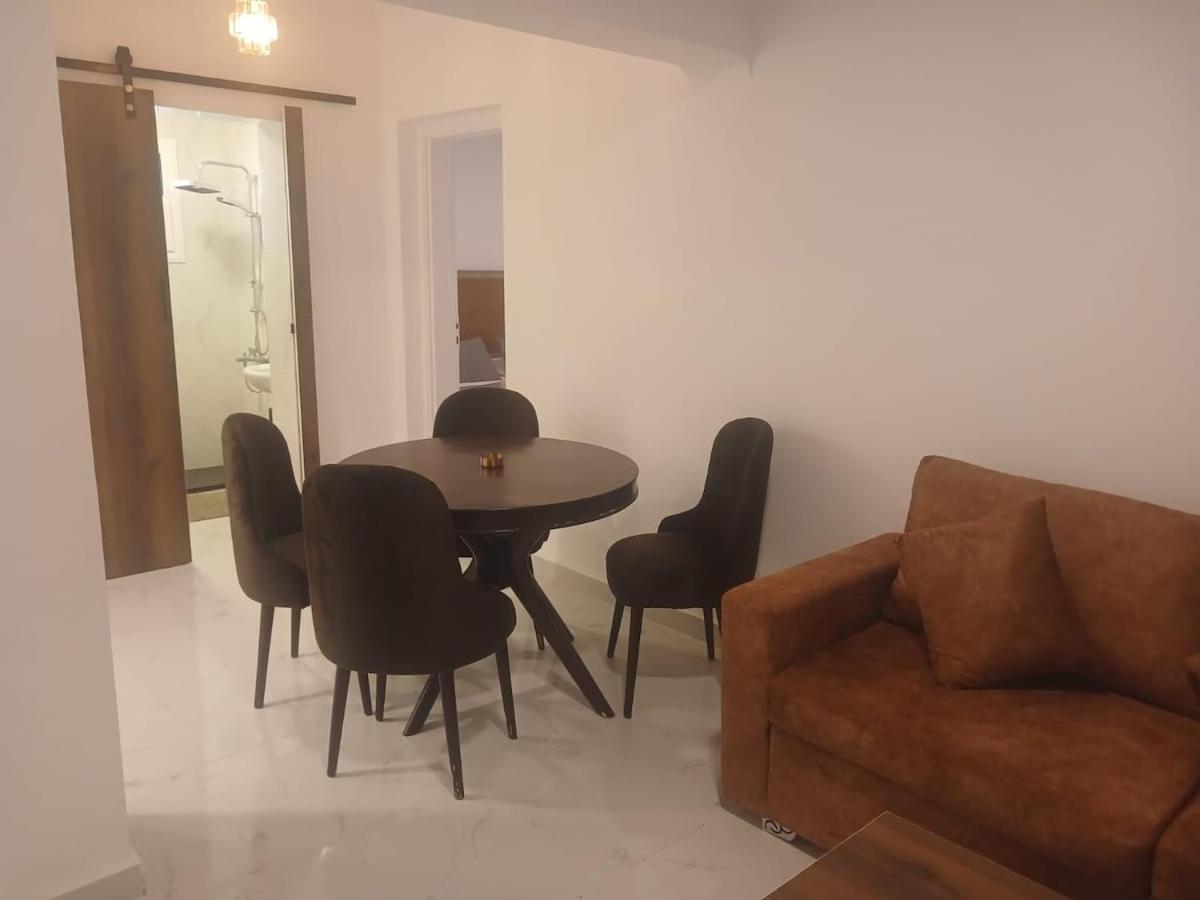 1-room *