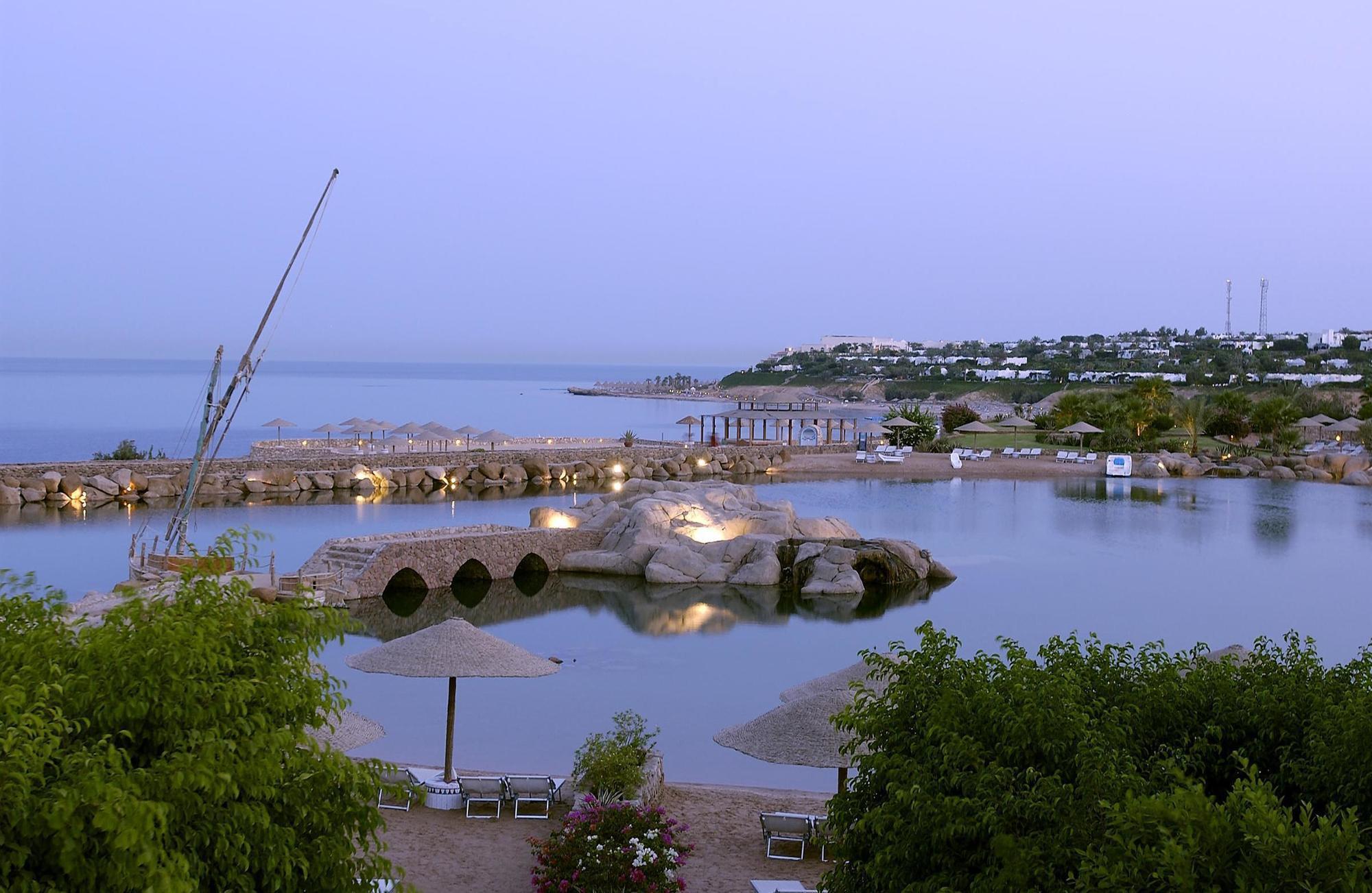 Domina King's & Resort