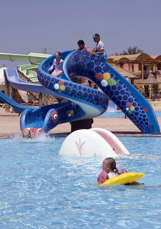 Parrotel Aqua Park