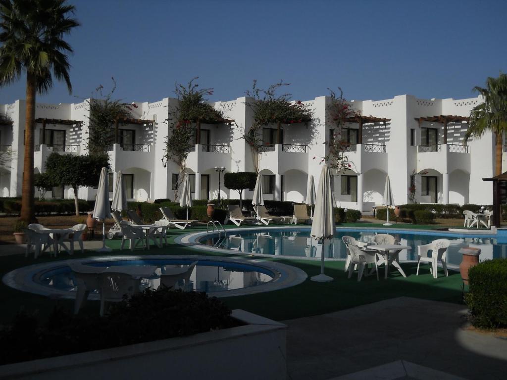 Hotel Karma