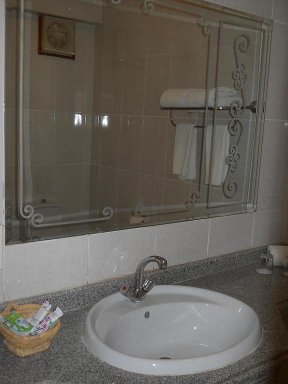Royal Paradise Hotel 4*