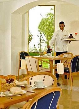 Hotel Royal Plaza 4*