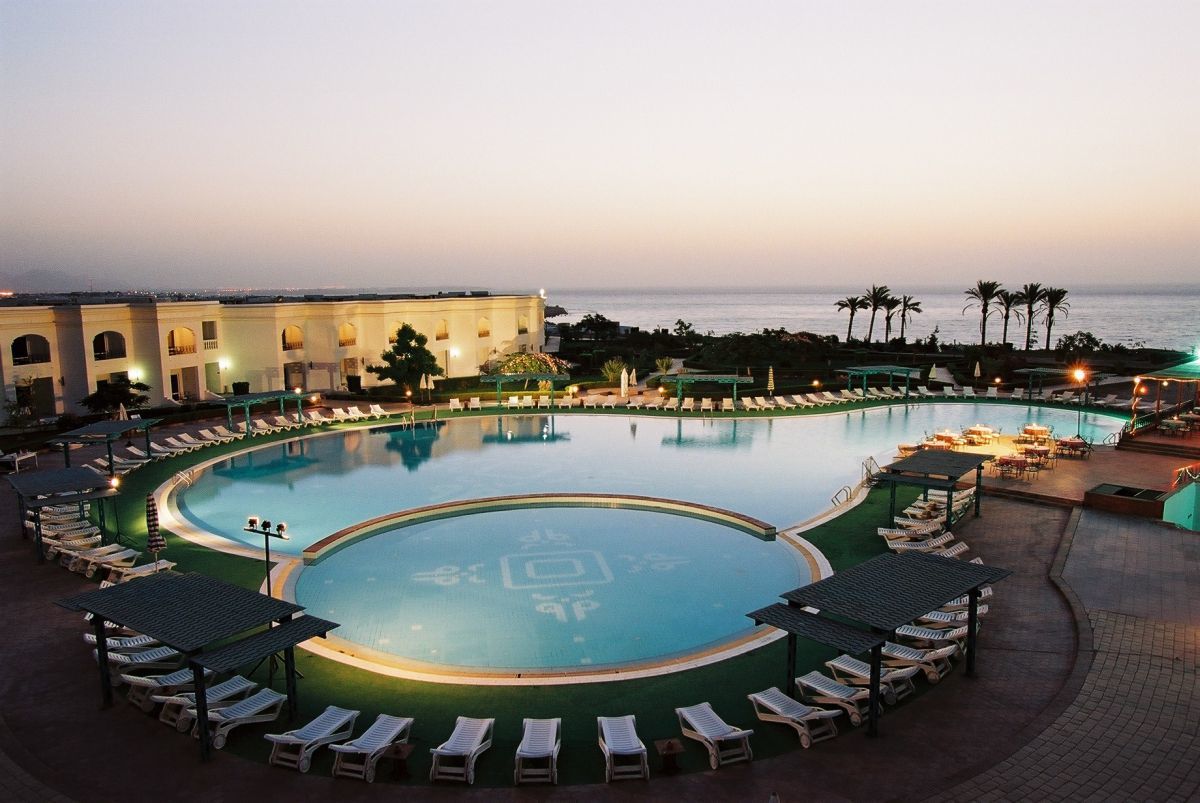 Royal Paradise Hotel 4*