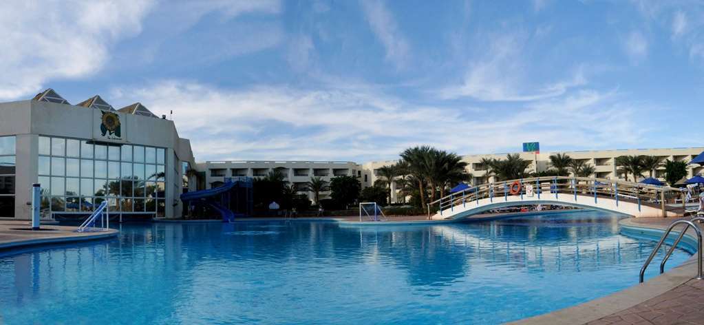 Aurora Oriental Hotel