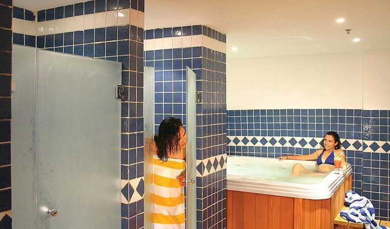 Royal Plaza 4*