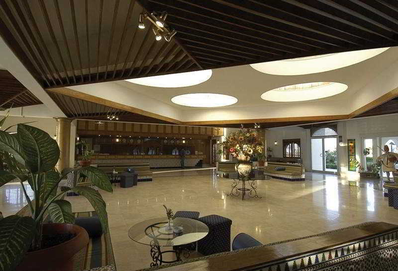 Aurora Oriental Resort 5*