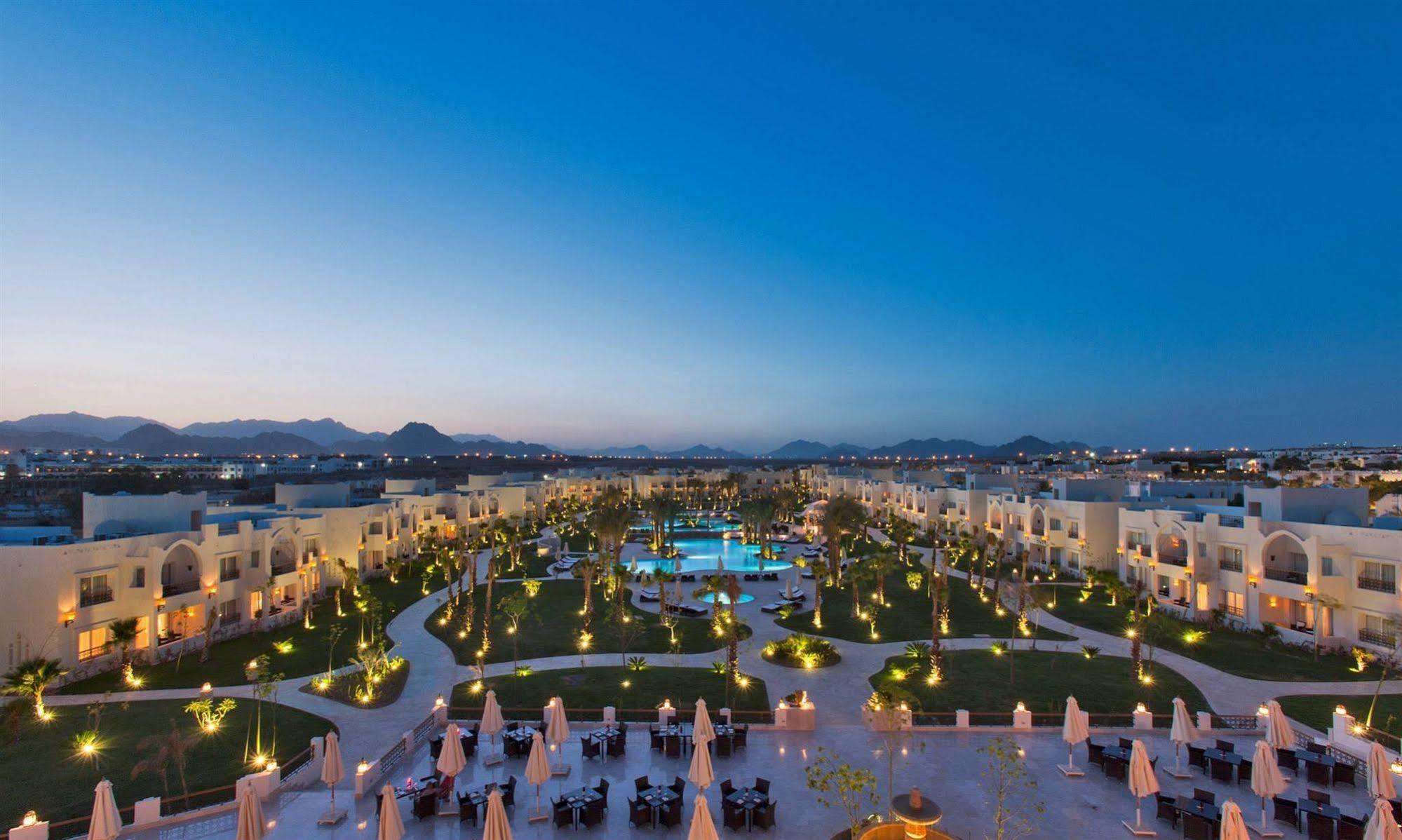 Le Royal Aqua Park Resort 5*