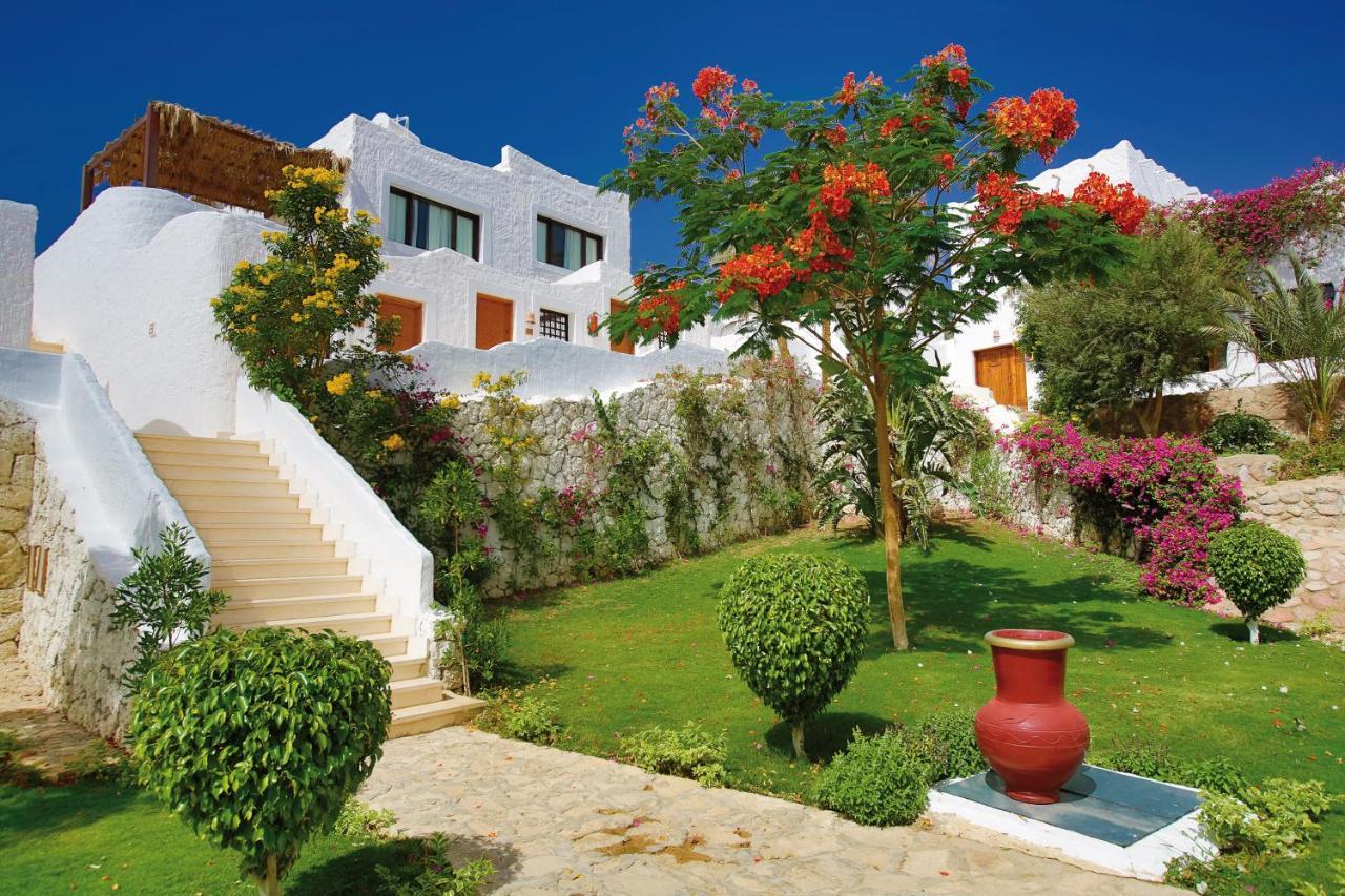 Club Resort