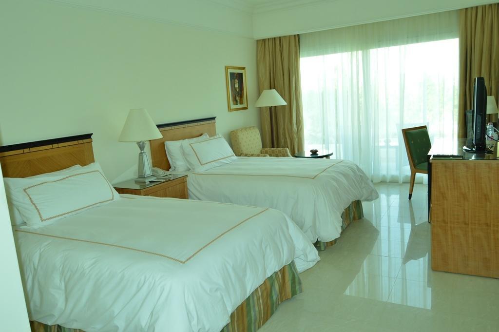 Le Royal Aqua Park Resort 5*