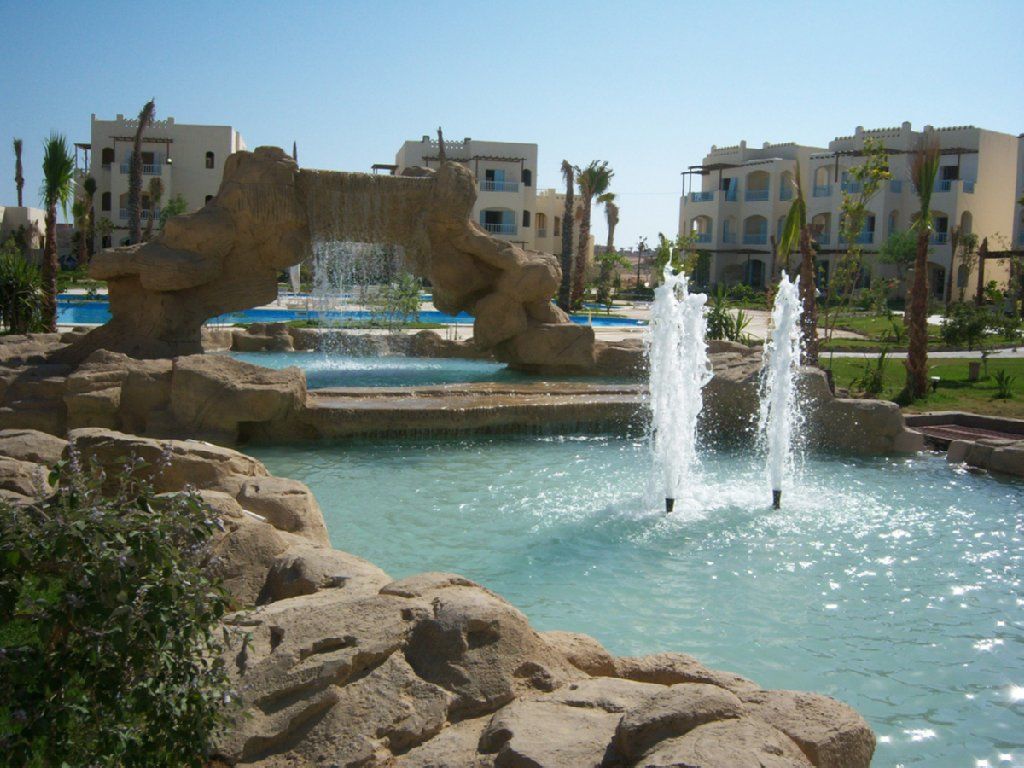Pasadena & Sheikh Hotel