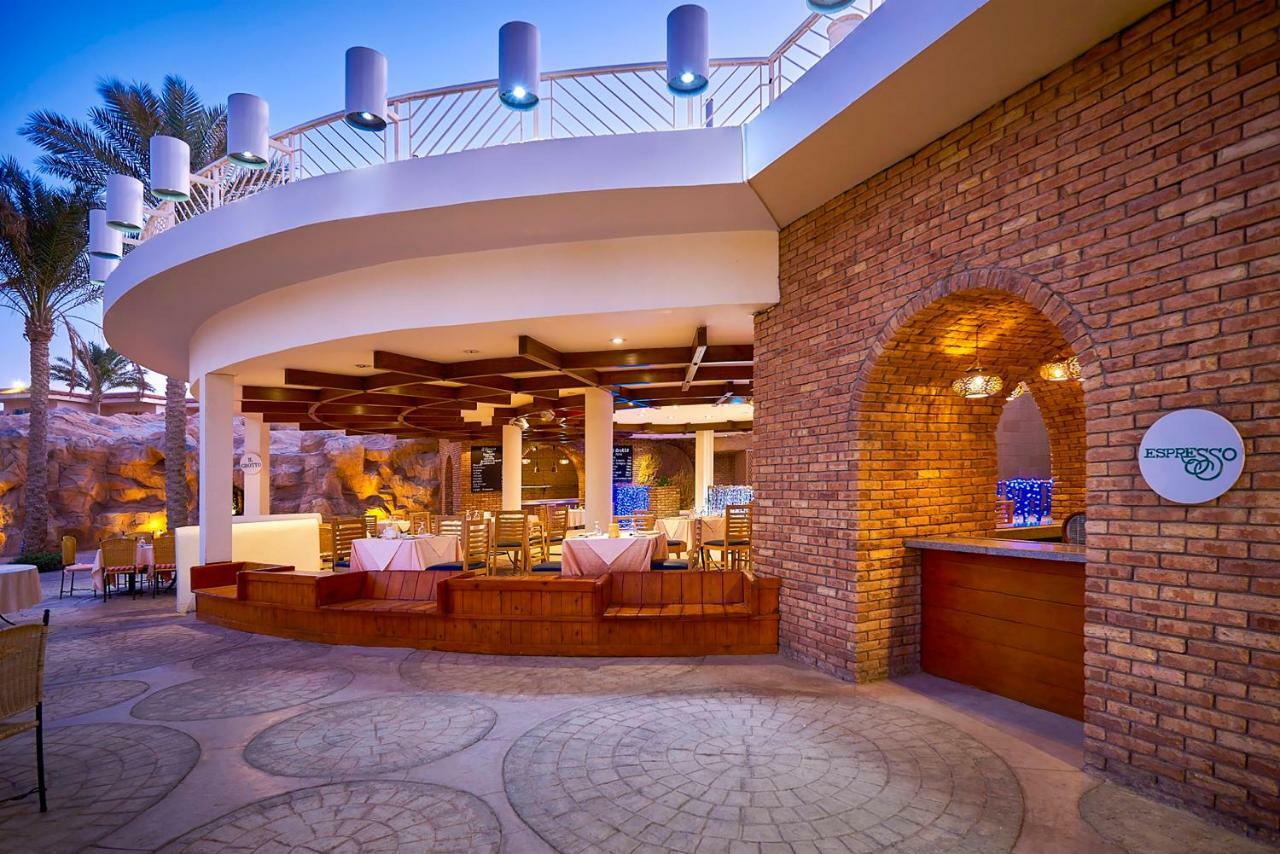 Parrotel