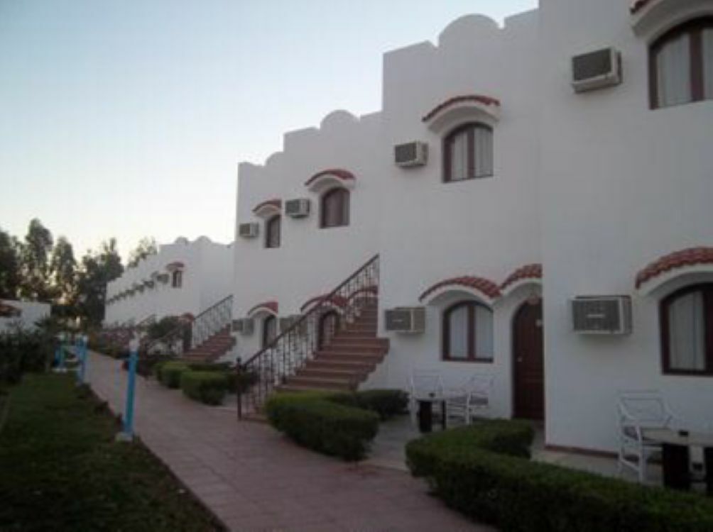 Resort Desert View