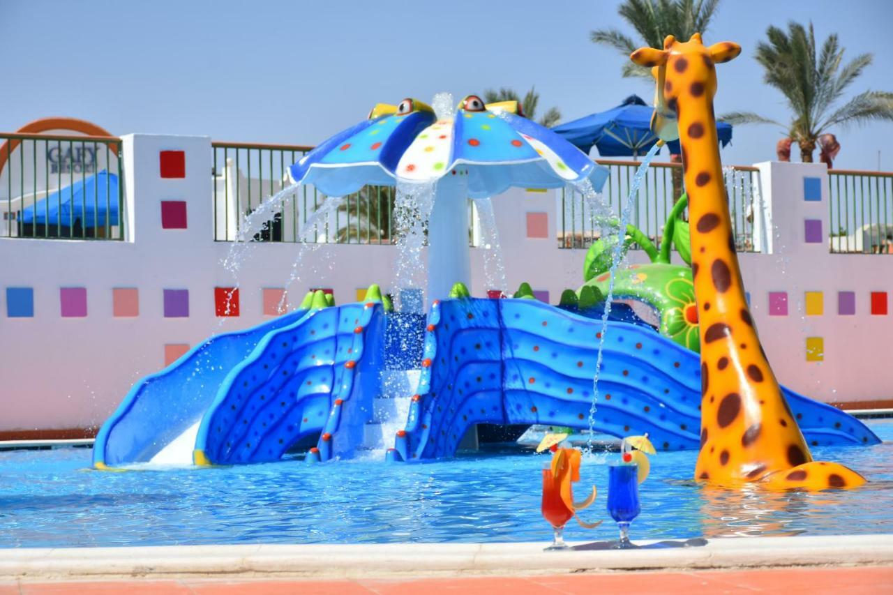 Gafy Aqua Park Resort 4*