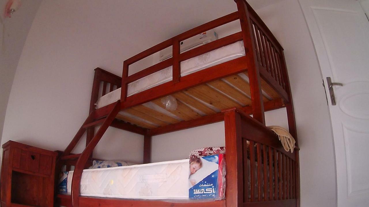 Nabq Moona 20 *